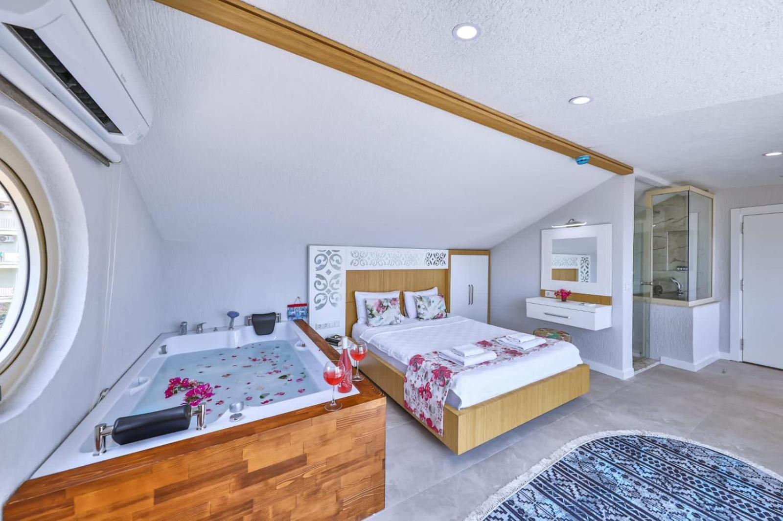 Aparthotel Hediye Hanim Suit&Apart Kaş Exterior foto